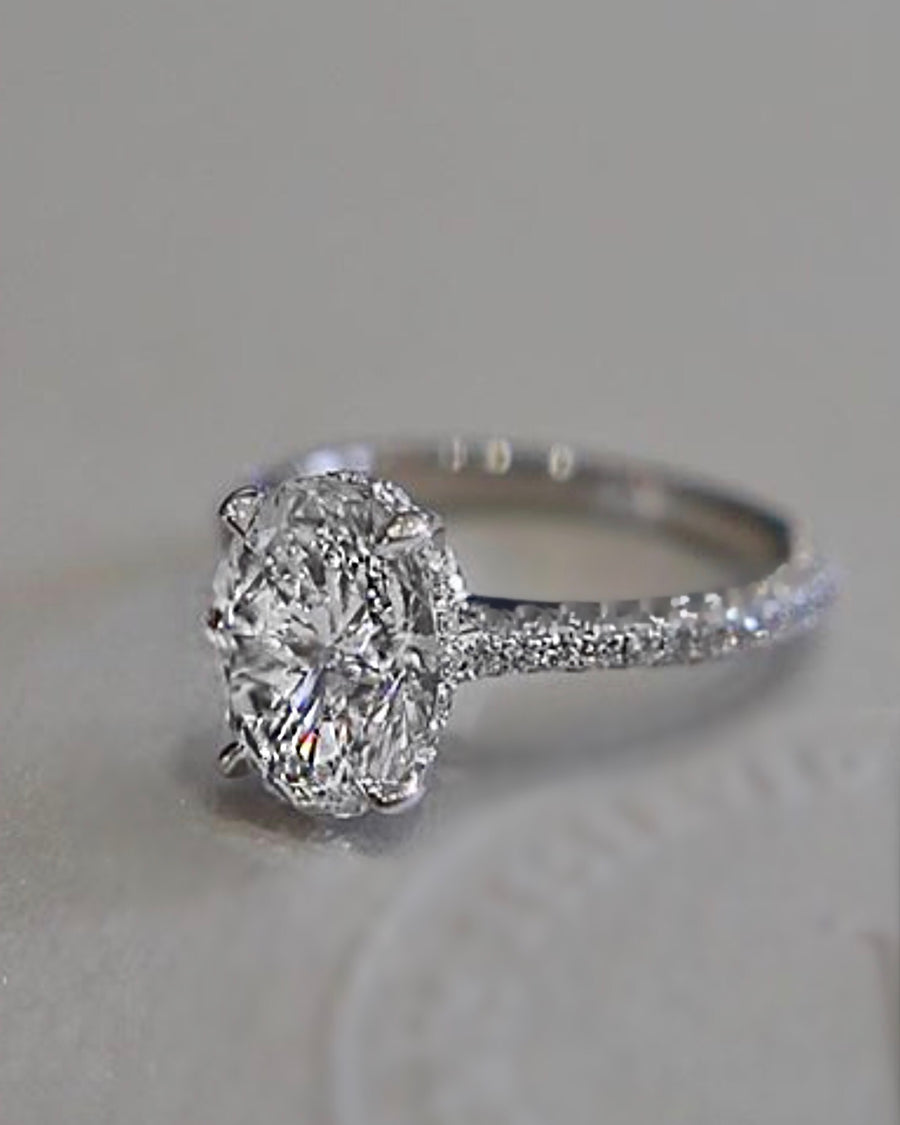 2.82 CT OVAL Solitaire Engagement Ring VS2