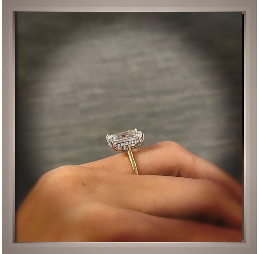 5.51 Ct VS1 E Emerald Cut Diamond Solitaire   Deposit