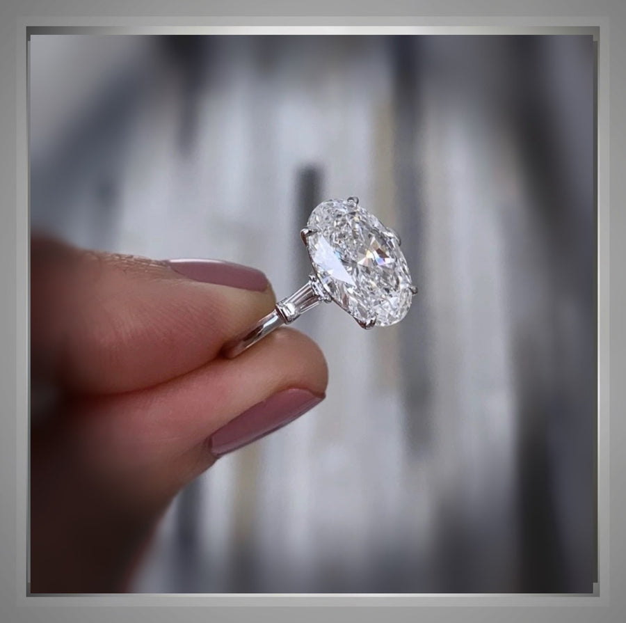 BIG DIAMOND***3.56 Ct  Brilliant  Cut Oval Diamond Ring W/ Baguettes  VS2