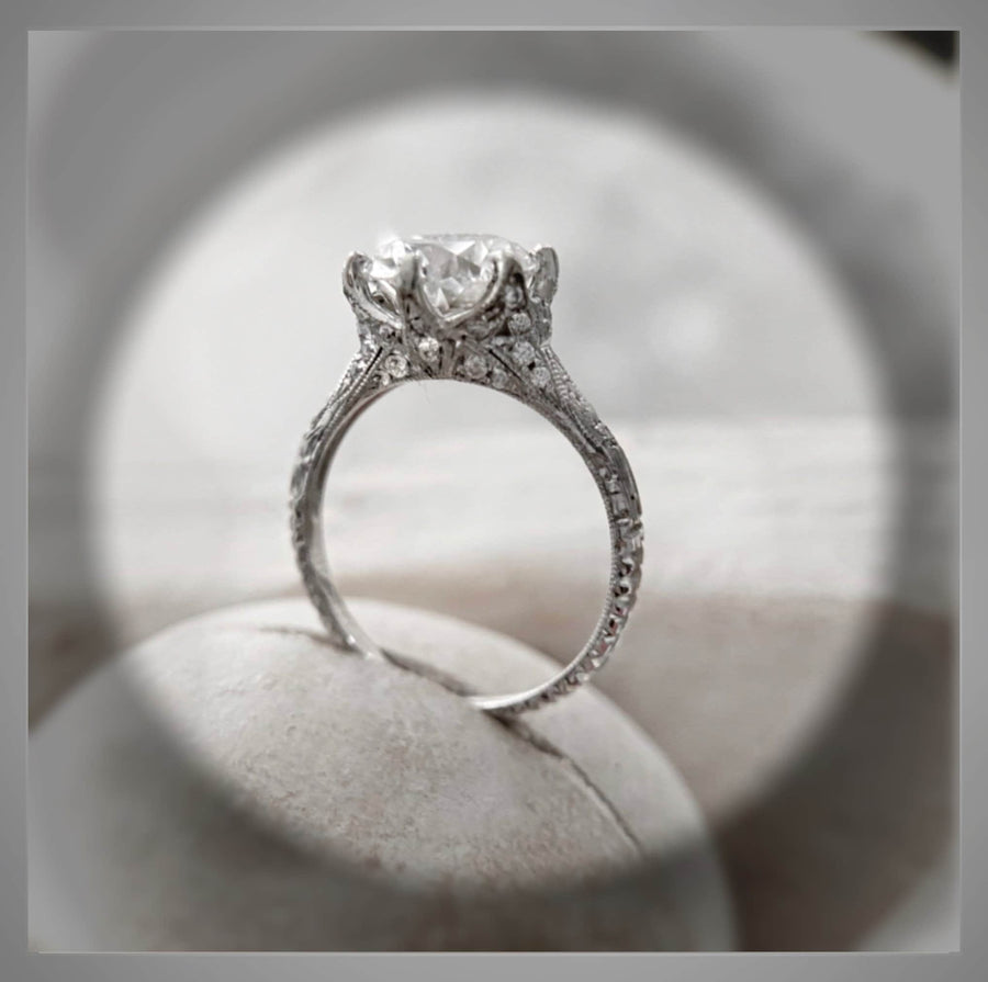 2.65 Carat Edwardian Antique Style Platinum Diamond BLOOMINGTON STYLE, CIRCA 1900 Engagement Ring VS2